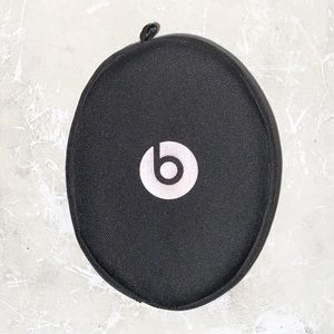 Beats by Dre Headphones Case​​​​​